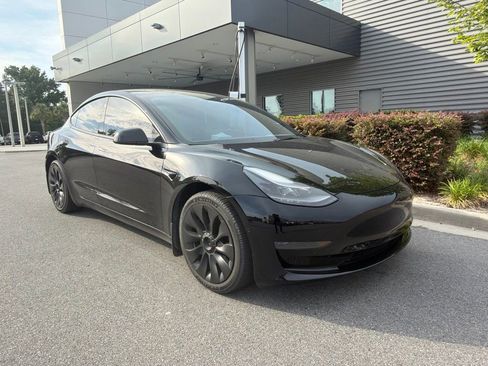 Used 2021 Tesla Model 3 Standard Range Plus RWD image 1