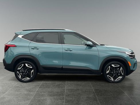 Used 2024 Kia Seltos SX w/ SX Sunroof Package image 8