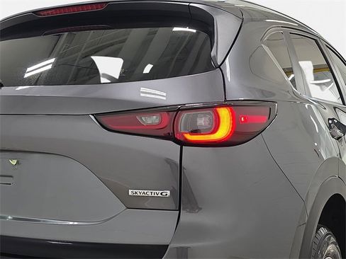 Used 2023 MAZDA CX-5 AWD 2.5 S w/ Select Package image 33