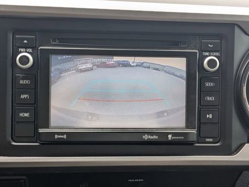 Used 2019 Toyota Tacoma SR5 image 20