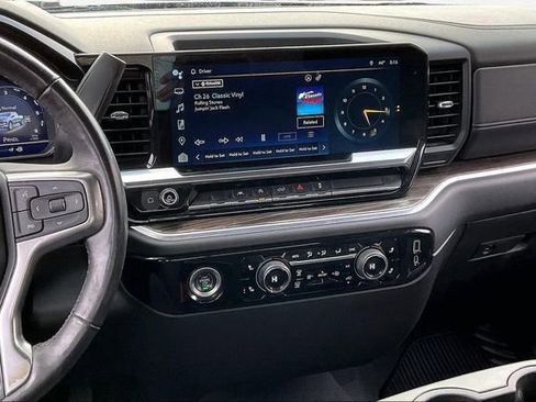 Used 2022 Chevrolet Silverado 1500 LT image 9