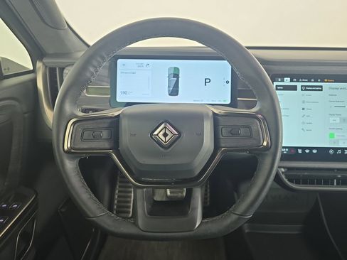 Used 2024 Rivian R1S Adventure AWD/4WD image 28