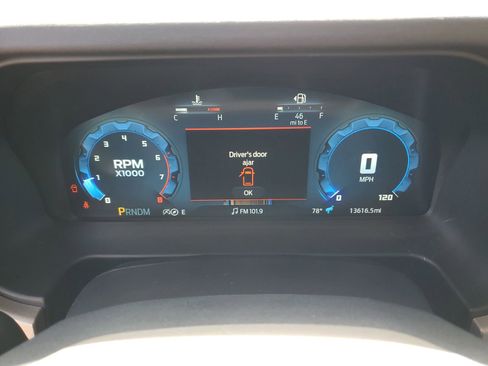 Used 2025 Ford Bronco Outer Banks AWD/4WD image 21