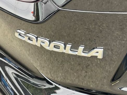 Used 2025 Toyota Corolla LE FWD image 32