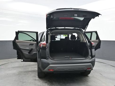Used 2023 Nissan Rogue S AWD/4WD image 48