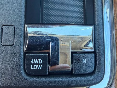 Used 2008 Jeep Grand Cherokee Limited w/ Trailer Tow Group IV AWD/4WD image 30