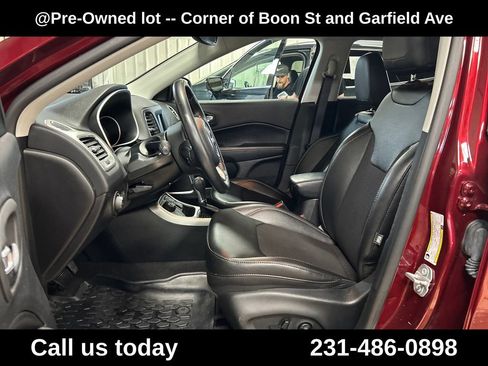 Used 2021 Jeep Compass Latitude w/ Convenience Group AWD/4WD image 14