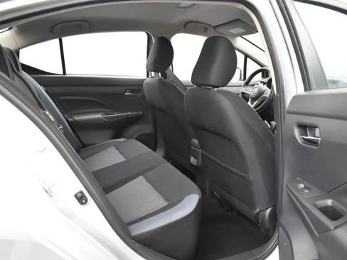 Used 2025 Nissan Versa SV image 17