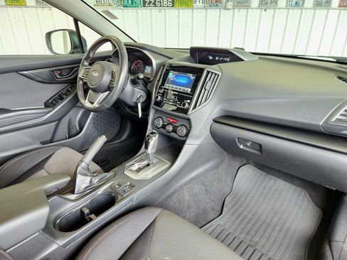 Used 2018 Subaru Crosstrek 2.0i Premium AWD/4WD image 2