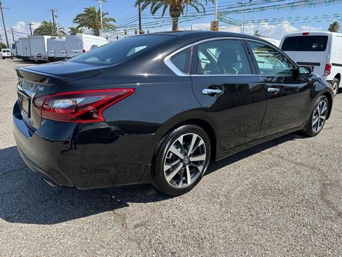 Used 2017 Nissan Altima 2.5 SR image 6