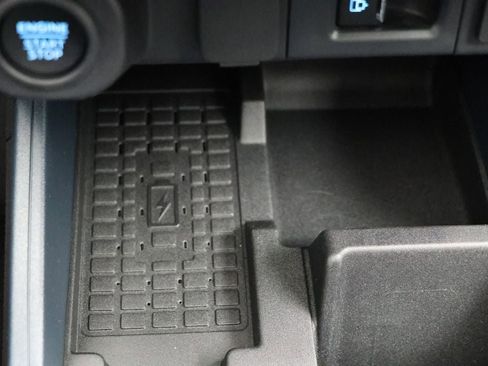 New 2025 Ford Maverick Lariat w/ Black Appearance Package image 31