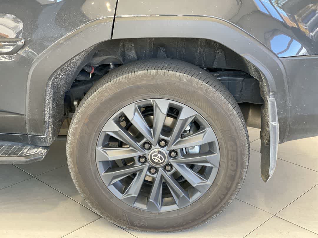 Used 2026 Toyota Land Cruiser w/ Premium Package AWD/4WD image 13