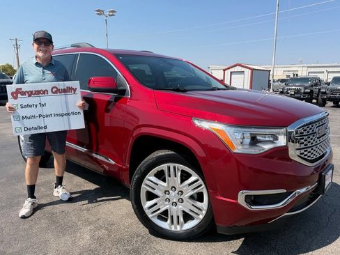Used 2019 GMC Acadia Denali w/ Technology Package FWD image 1