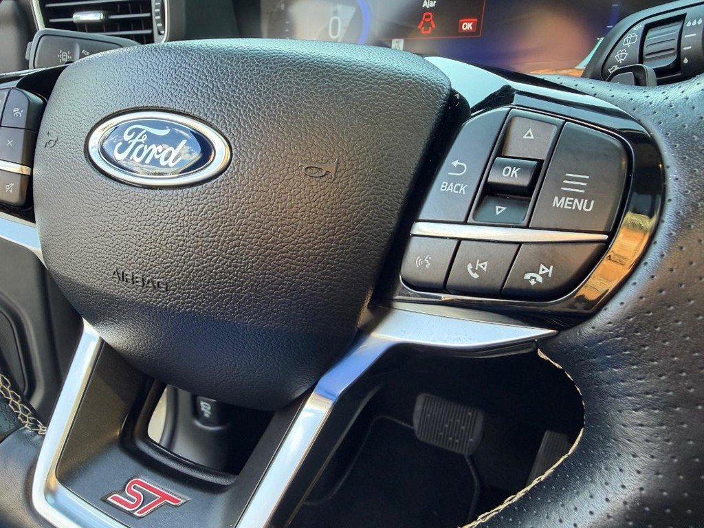 Used 2022 Ford Explorer ST w/ Equipment Group 401A AWD/4WD image 29