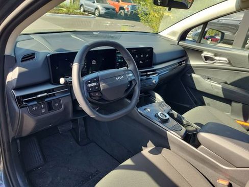 Used 2026 Kia Sportage LX image 13