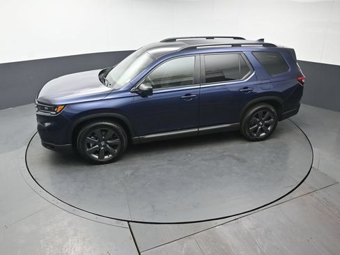 Used 2025 Honda Pilot Sport image 38