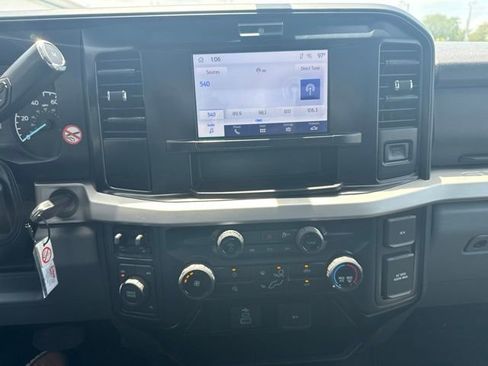 Used 2025 Ford F250 XLT AWD/4WD image 11