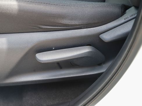 Certified 2021 Toyota RAV4 LE FWD image 21