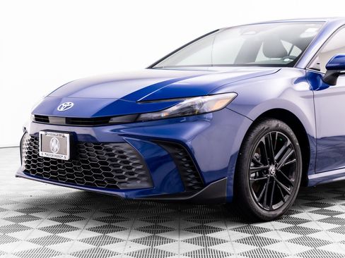 Used 2026 Toyota Camry SE w/ Multimedia Upgrade Package AWD/4WD image 36