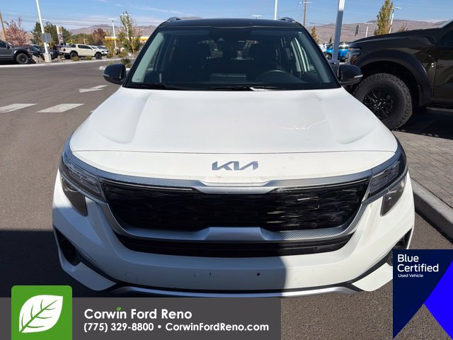 Used 2023 Kia Seltos S w/ Navigation Package FWD image 2