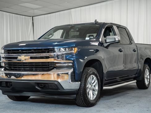 Used 2020 Chevrolet Silverado 1500 LT w/ All-Star Edition AWD/4WD image 3