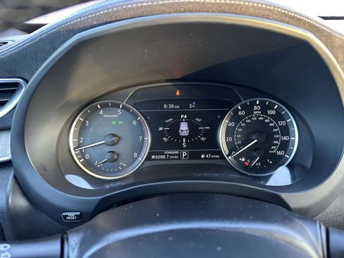 Used 2019 INFINITI QX50 Essential w/ Sensory Package image 28