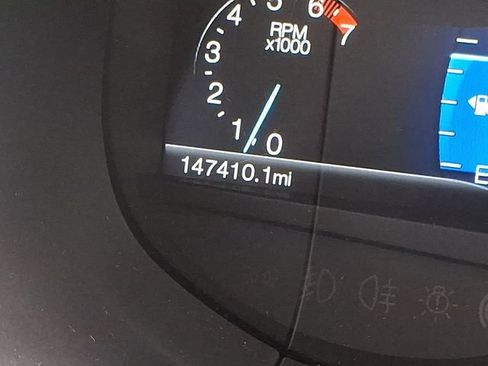 Used 2017 Ford Edge SEL w/ Equipment Group 201A FWD image 22