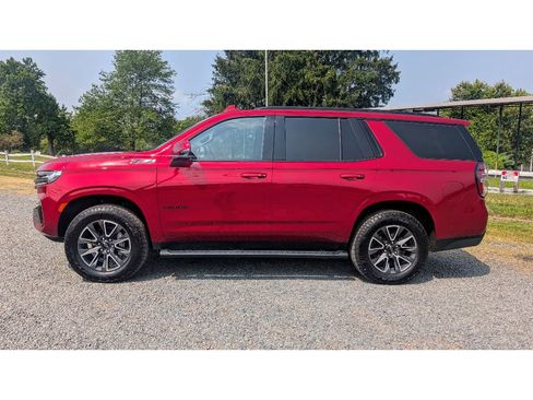 Used 2022 Chevrolet Tahoe Z71 w/ Luxury Package image 4