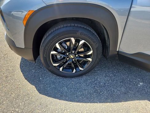 Used 2023 Chevrolet TrailBlazer LT w/ Convenience Package FWD image 27