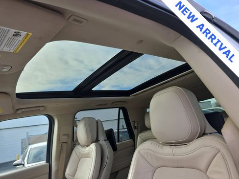 Used 2020 Lincoln Navigator Reserve w/ Equipment Group 208A Reserve image 32