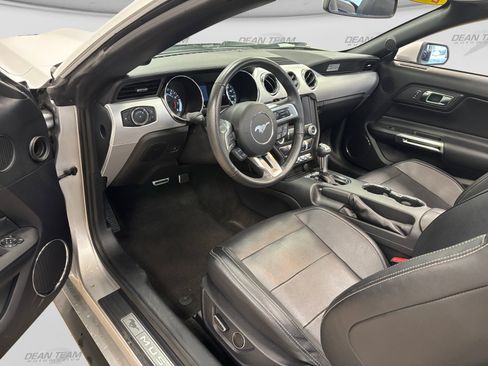 Used 2015 Ford Mustang GT Premium w/ Equipment Group 401A RWD image 32