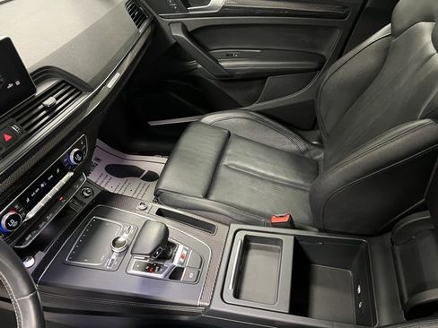 Used 2018 Audi SQ5 Prestige w/ Prestige Package image 41