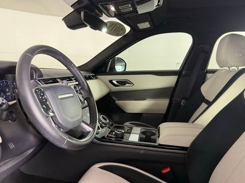 Used 2019 Land Rover Range Rover Velar S image 34