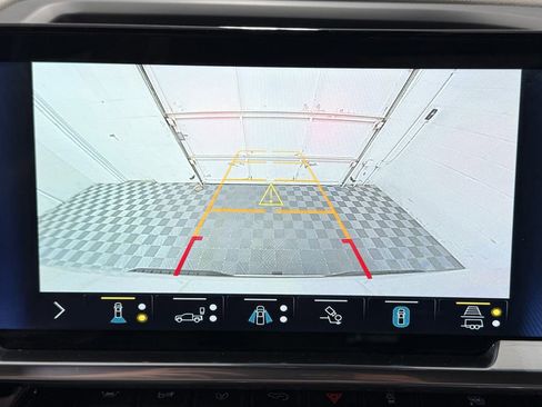 Used 2022 Chevrolet Silverado 1500 LTZ image 27