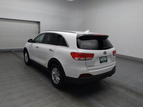 Used 2016 Kia Sorento FWD image 5