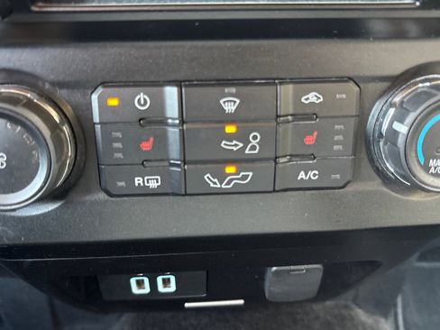 Used 2018 Ford F150 XLT w/ Equipment Group 302A Luxury image 19