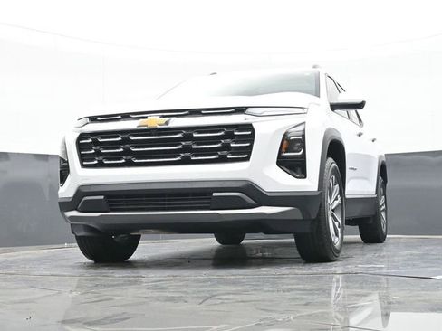 New 2026 Chevrolet Equinox LT w/ Convenience Package II FWD image 58
