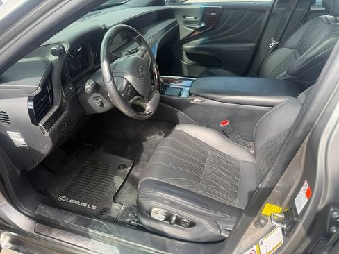 Used 2018 Lexus LS 500 AWD w/ Luxury Package image 14