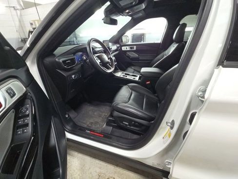 Certified 2022 Ford Explorer ST w/ Equipment Group 401A image 19