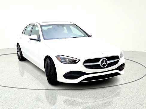 Used 2025 Mercedes-Benz C 300 Sedan image 5