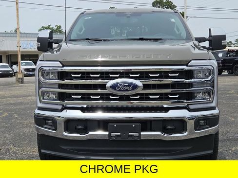 New 2026 Ford F250 Lariat w/ Chrome Package AWD/4WD image 3