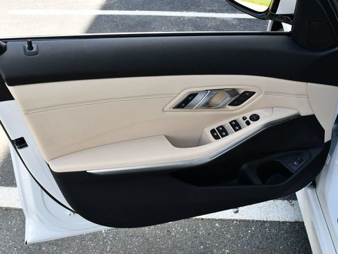Used 2019 BMW 330i Sedan w/ Convenience Package RWD image 35