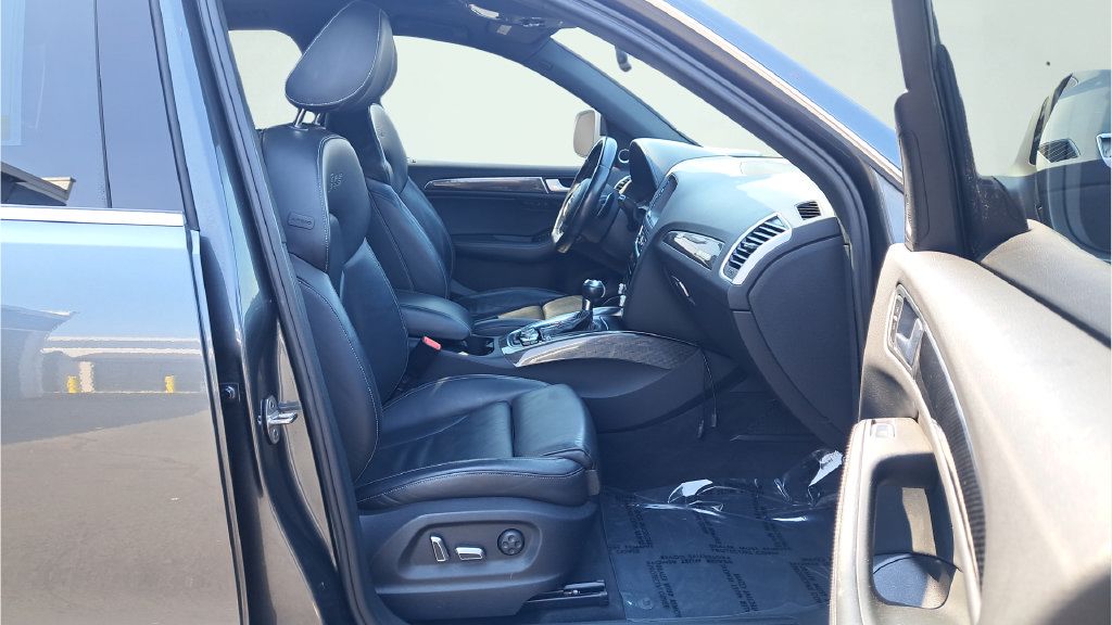 Used 2015 Audi SQ5 Premium Plus w/ Technology Package AWD/4WD image 16