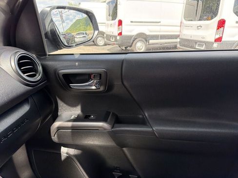 Used 2021 Toyota Tacoma TRD Pro AWD/4WD image 24