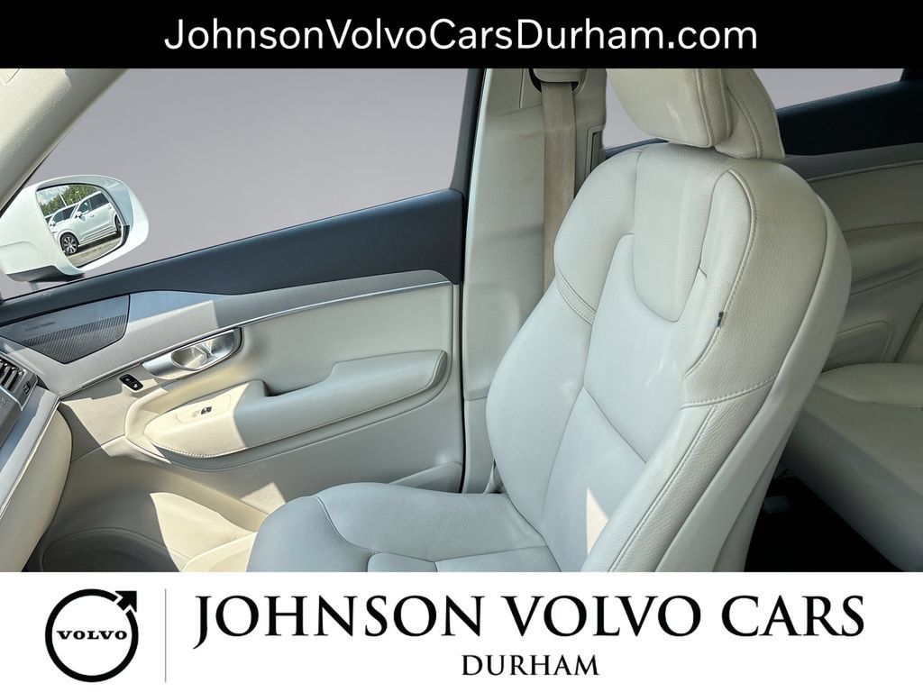 Used 2023 Volvo XC90 B5 Core w/ Climate Package AWD/4WD image 28