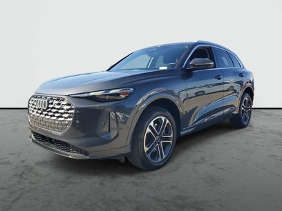 Used 2025 Audi Q5 Premium w/ Convenience Package