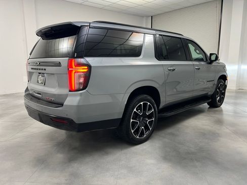 Used 2024 Chevrolet Suburban RST image 7