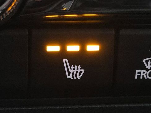 Used 2020 MAZDA MAZDA3 AWD Hatchback w/ Premium Pkg image 7