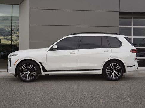Used 2024 BMW X7 xDrive40i w/ M Sport Package image 8