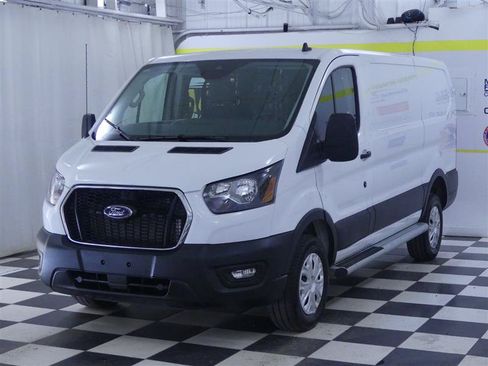 Used 2025 Ford Transit 250 Low Roof w/ Exterior Upgrade Package RWD image 2
